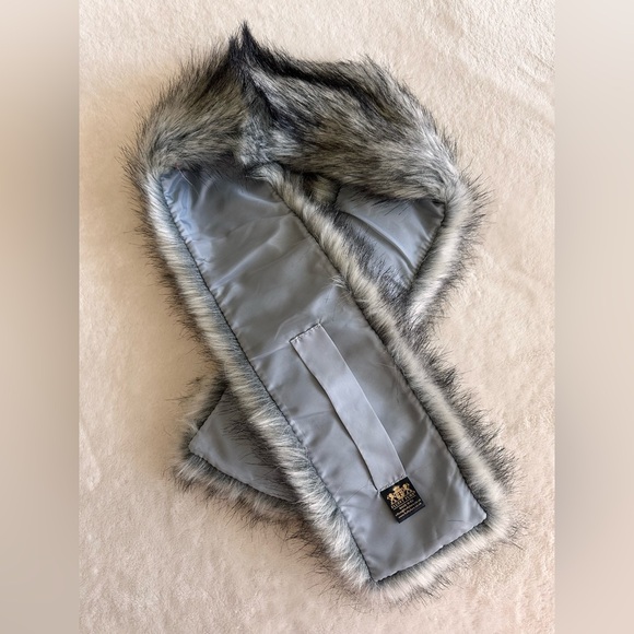 NWOT Fluffy Furs Faux Fur Collar - Picture 1 of 3